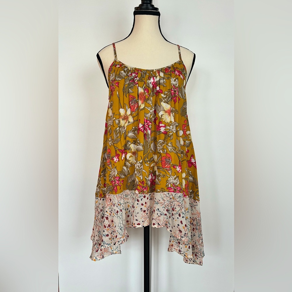 Umgee Gold Mixed Floral Asymmetrical Hem‎ Summer Boho Tunic Size Small